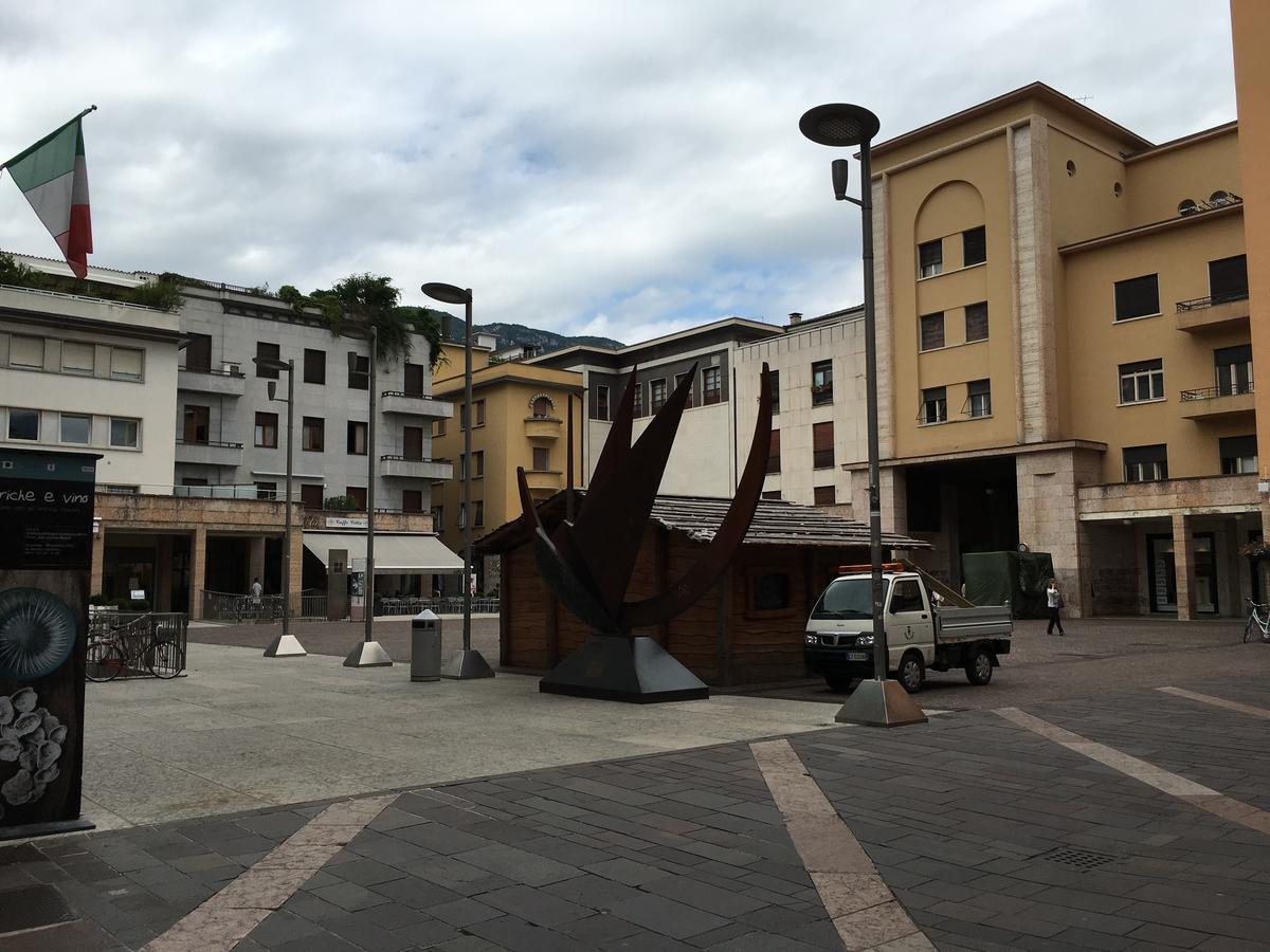 B&B And Apartments Armando Diaz Trento Dış mekan fotoğraf