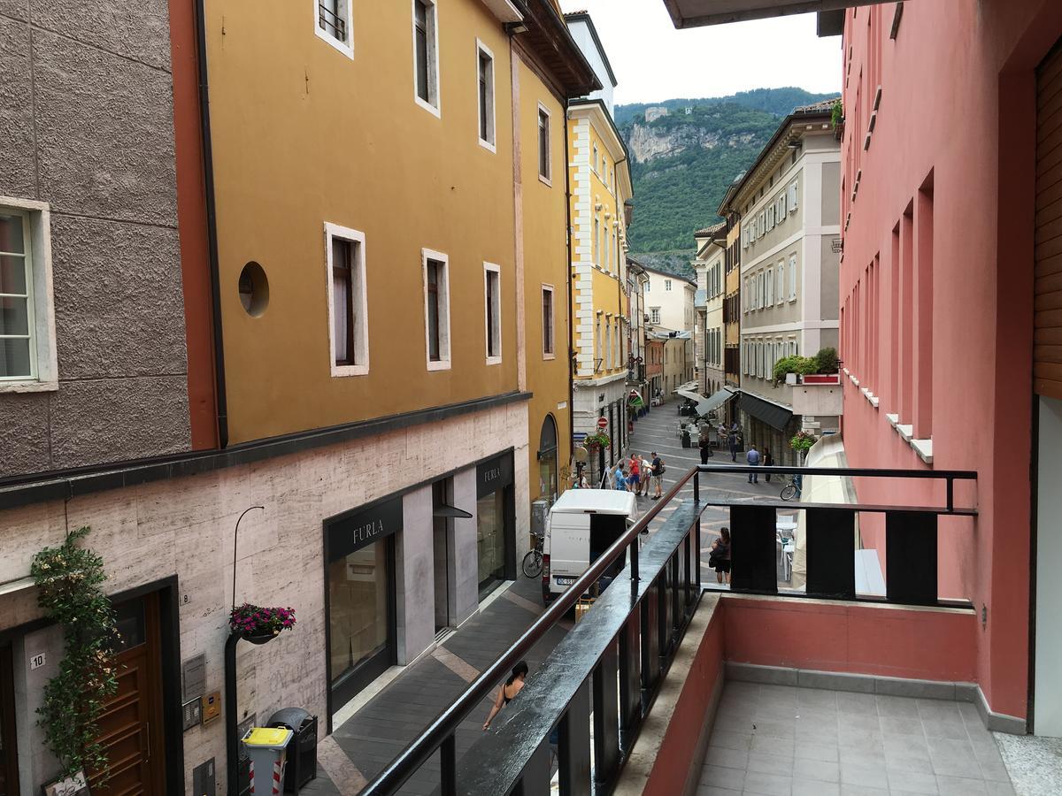 B&B And Apartments Armando Diaz Trento Dış mekan fotoğraf